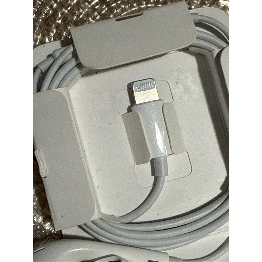 Apple Earpods iPhone Lightning Cable OEM Earbud Headphones Wired
